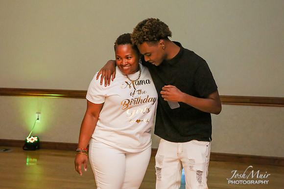 Y80A2766
